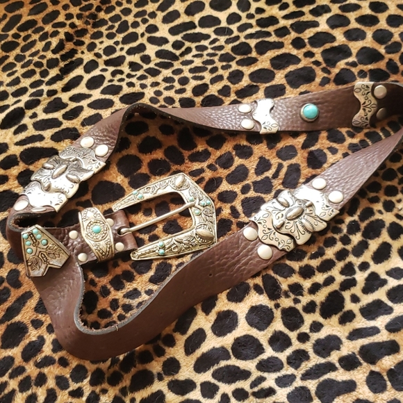 Belt - Picture 2 of 3